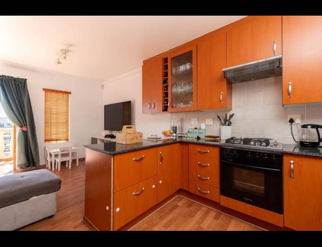 2 BEDROOM PROPERTY TO RENT IN WINCHESTER HILLS
